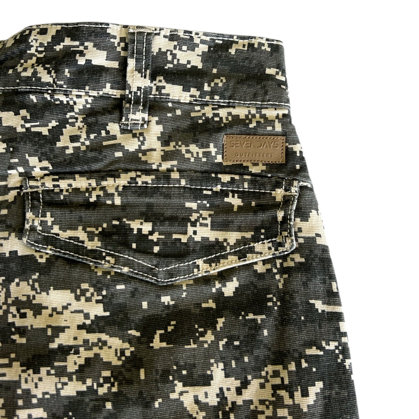 MEN'S CANVAS CARGO SHORTS - CAMO