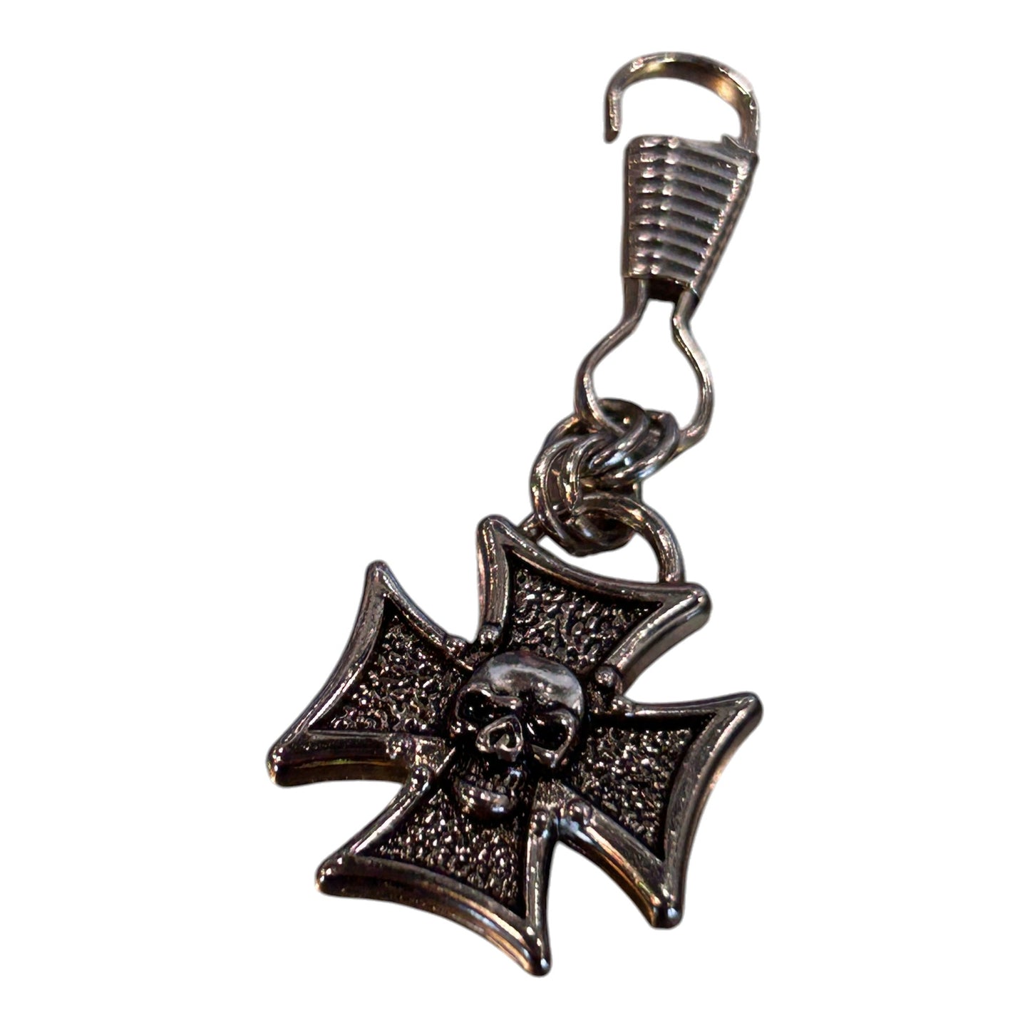 ZIPPER PULL IRON CROSS WITH SKULL