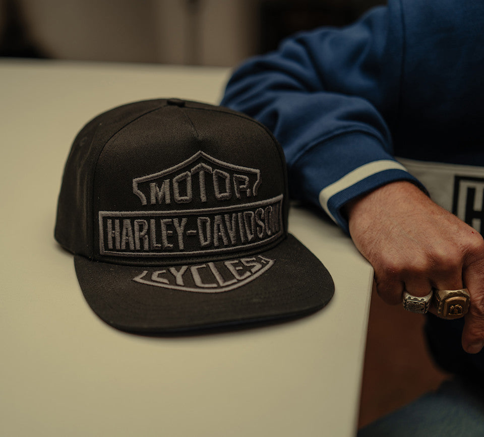H-D ESSENTIAL BAR & SHIELD PANHEAD FITTED CAP