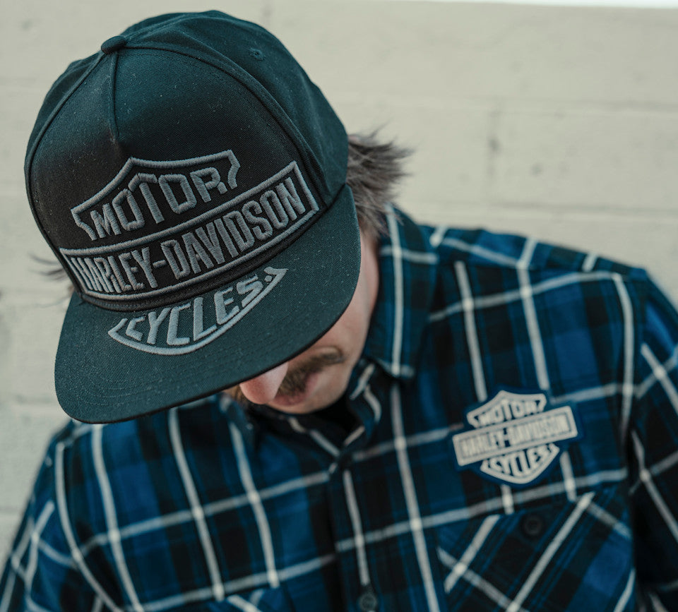 H-D ESSENTIAL BAR & SHIELD PANHEAD FITTED CAP