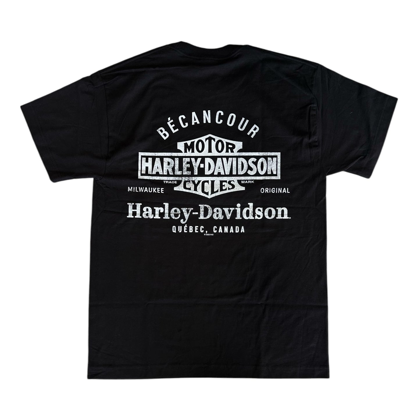 HANGIN' OUT TEE